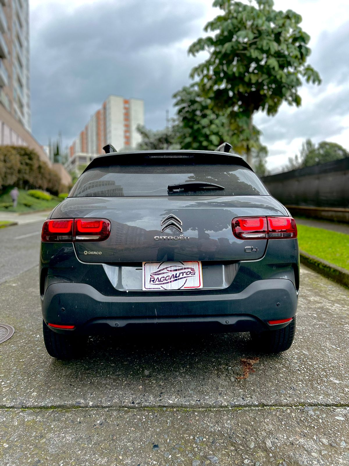 CITROEN CACTUS SHINE C4 2022 AUTOMÁTICA