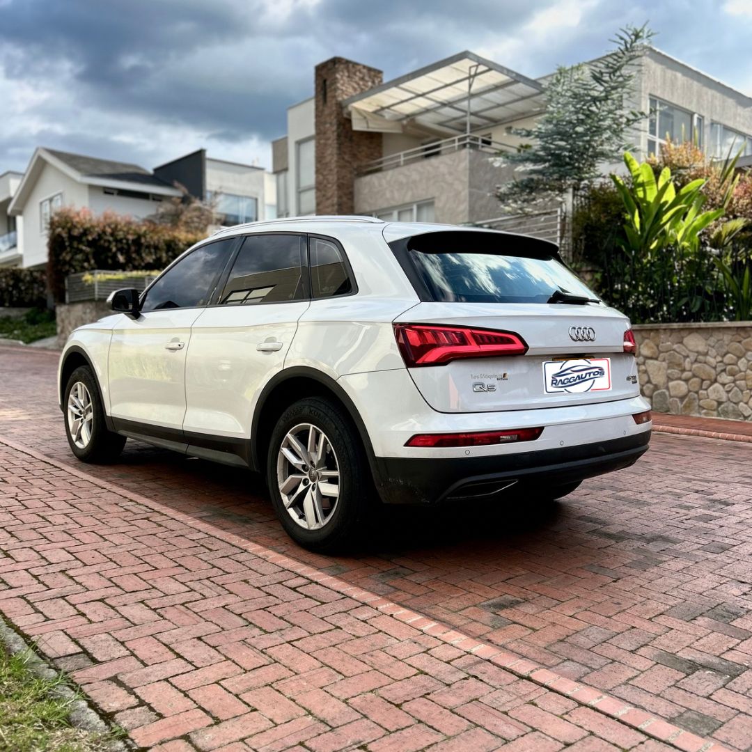 AUDI Q5 ATTRACTION 45 TFSI QUATTRO 2019 AUTOMÁTICA