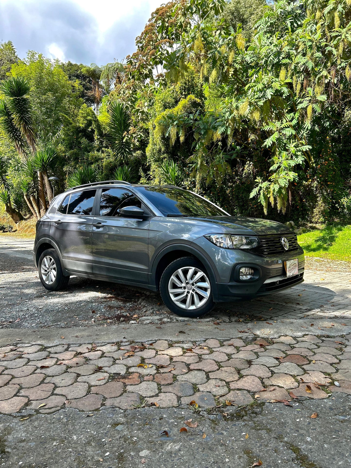 VOLKSWAGEN T CROSS TRENDLINE 2021 AUTOMÁTICA