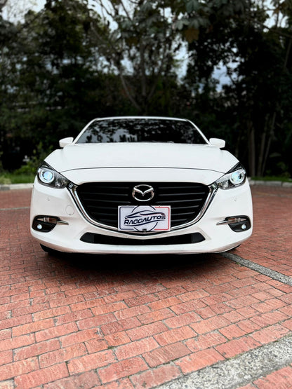 MAZDA 3 TOURING MECÁNICO SEDÁN 2.0 2018 MECÁNICO