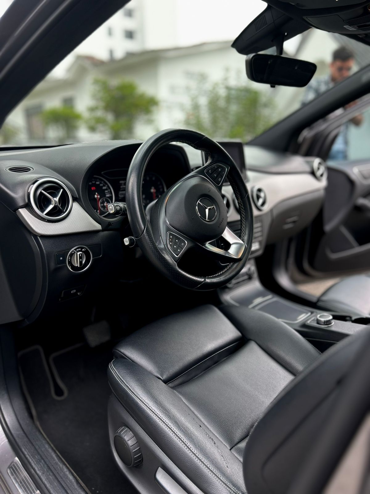 MERCEDES BENZ B180 2019 AUTOMÁTICO