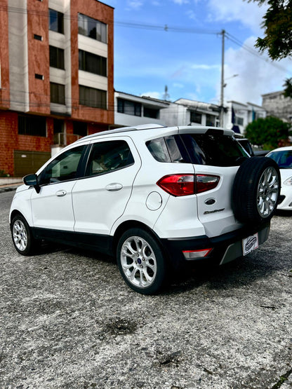 FORD ECO SPORT TITANIUM FULL EQUIPO 2018 AUTOMÁTICA