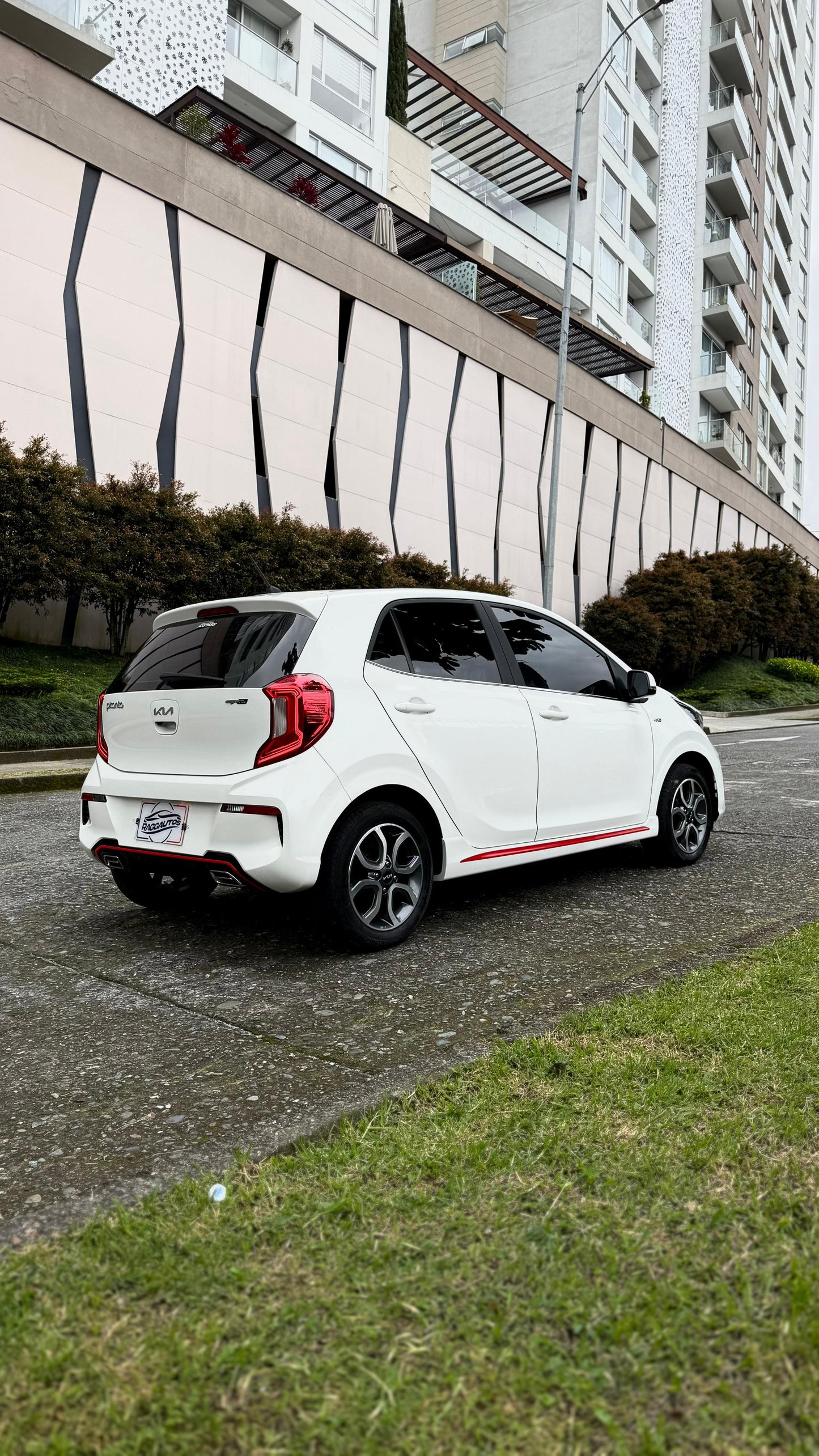 KIA PICANTO GT LINE 1.2 2023 AUTOMÁTICO