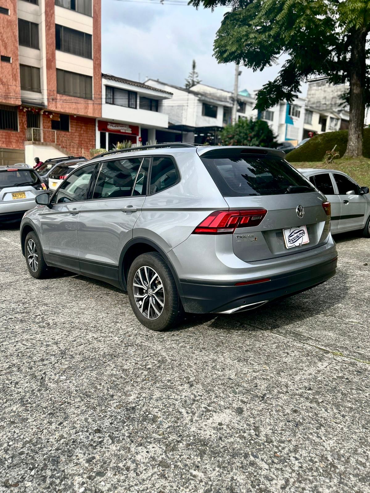 VOLKSWAGEN TIGUAN TSI 1.4 TURBO 2020 AUTOMÁTICA