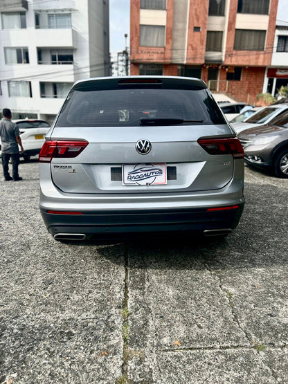 VOLKSWAGEN TIGUAN TSI 1.4 TURBO 2020 AUTOMÁTICA