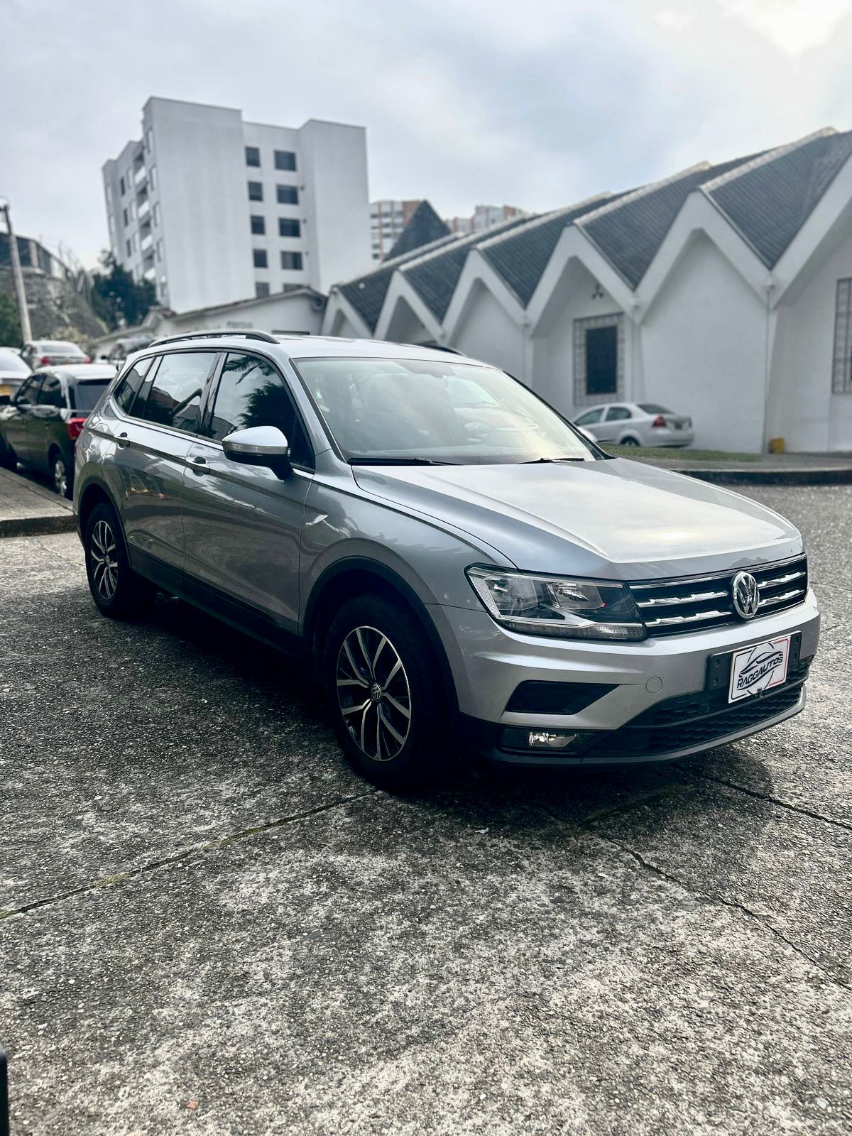 VOLKSWAGEN TIGUAN TSI 1.4 TURBO 2020 AUTOMÁTICA