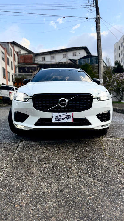 VOLVO XC60 T5 DESIGN VERSIÓN FULL 2021 AUTOMÁTICA