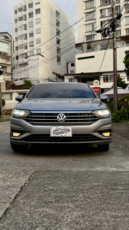 VOLKSWAGEN JETTA COMFORTLINE TSI 1.4 TURBO 2020 AUTOMÁTICO
