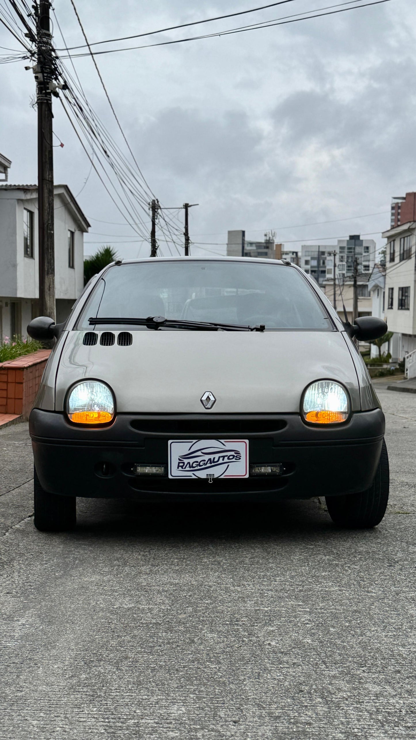 RENAULT TWINGO ACCESS 1.2 16V 2013 MECÁNICO
