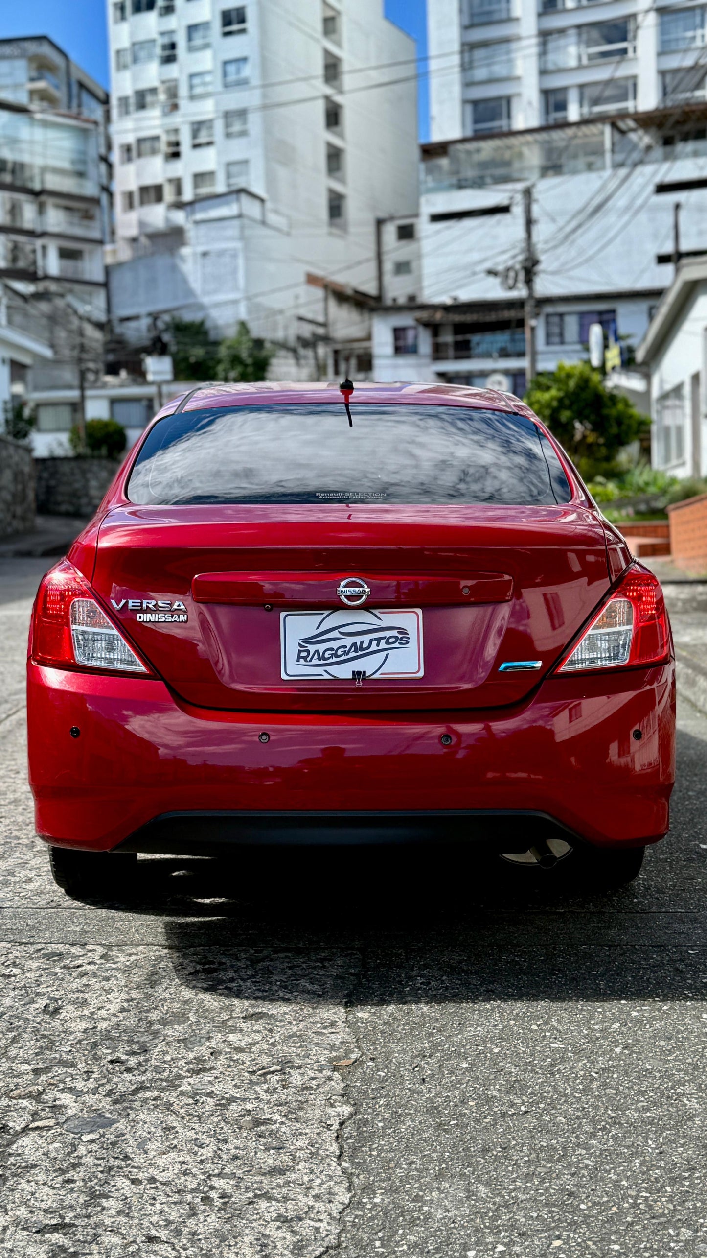 NISSAN VERSA PUREDRIVE 1.6 2016 AUTOMÁTICO