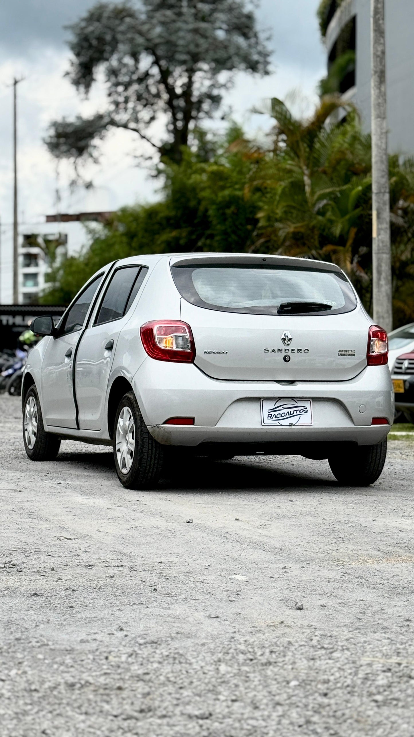 RENAULT SANDERO LIFE 1.6 2019 MECÁNICO