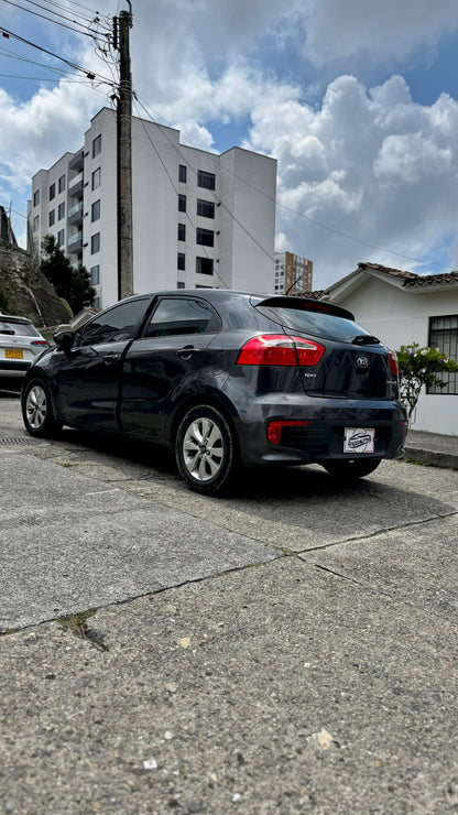 KIA RIO SPICE R 1.4 HATCHBACK 2016 AUTOMÁTICO