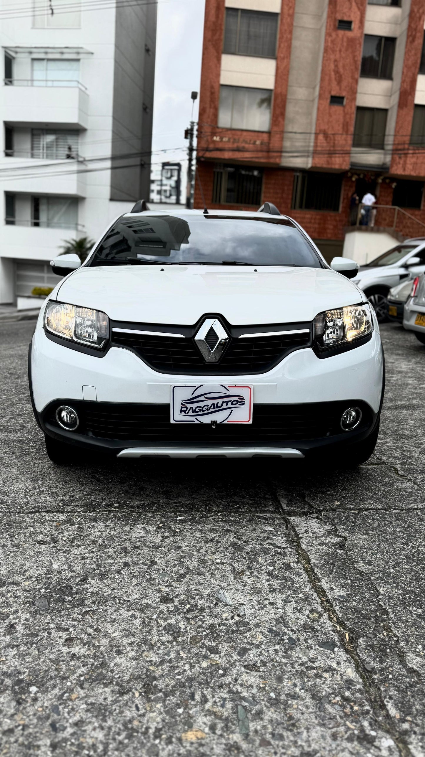 RENAULT SANDERO STEPWAY FULL 2019 MECÁNICO