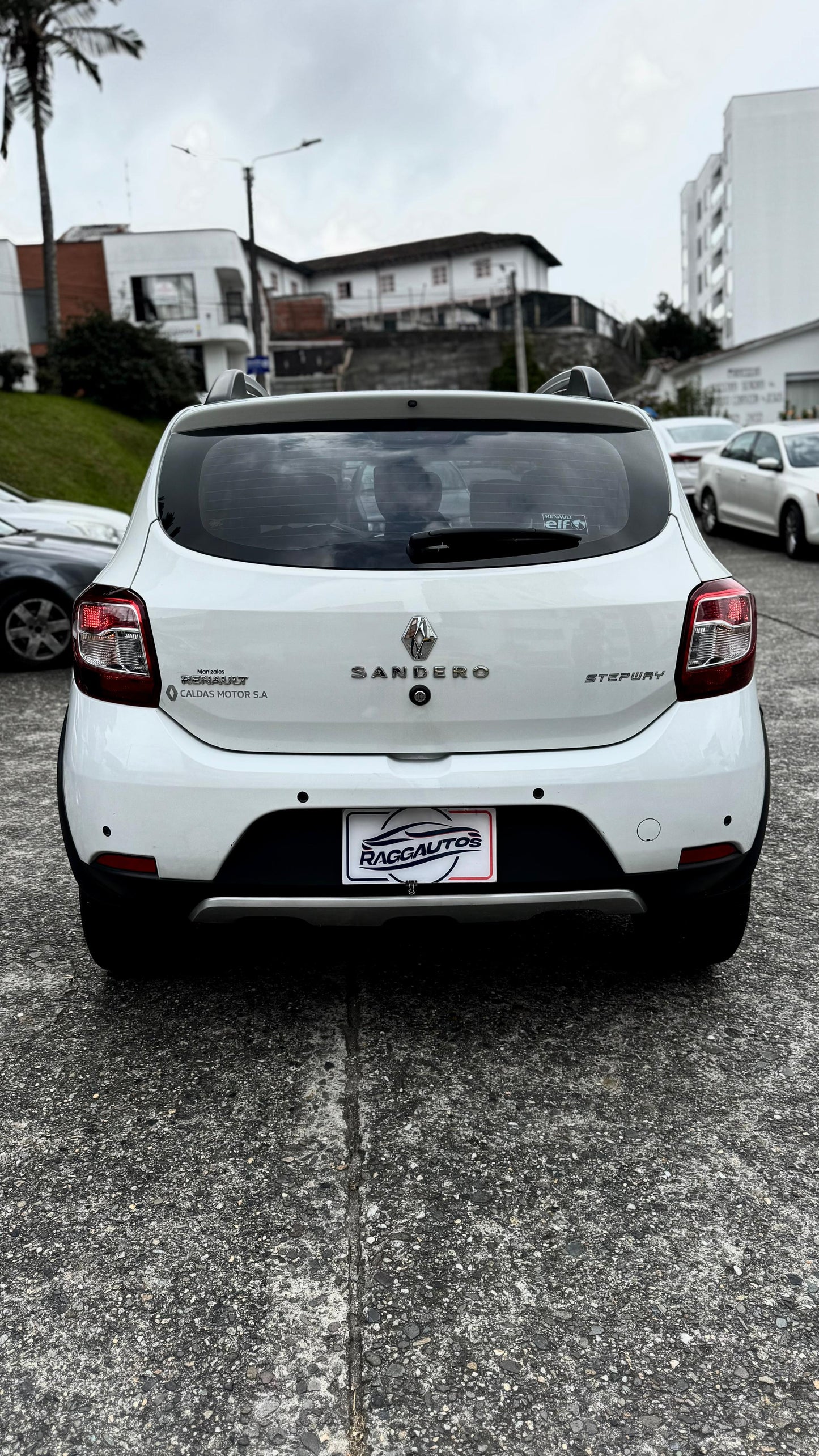 RENAULT SANDERO STEPWAY FULL 2019 MECÁNICO