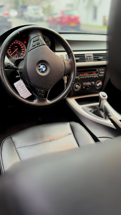 BMW 318i 2.0 GASOLINA 2010 MECÁNICO