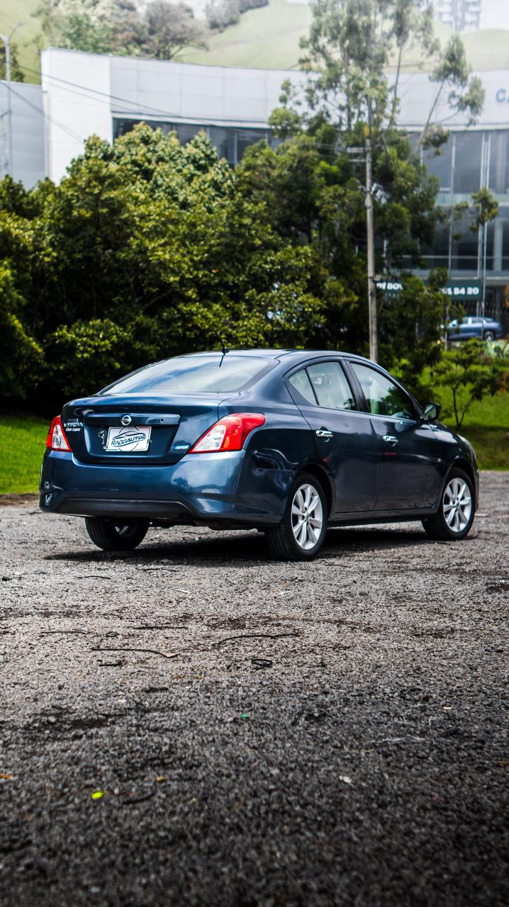NISSAN VERSA 1.6 ADVANCE 2017 AUTOMÁTICO