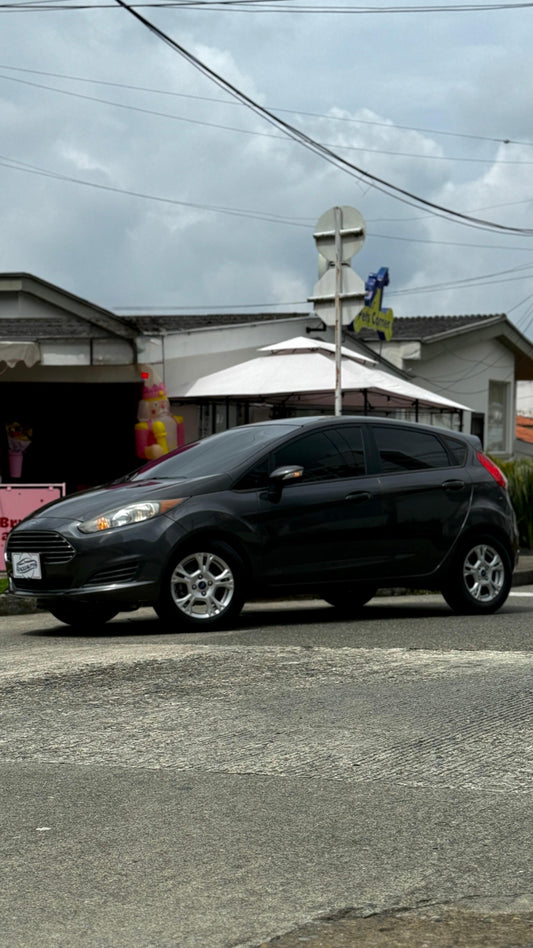 FORD FIESTA SE 1.6 HATCHBACK 2015 AUTOMÁTICO