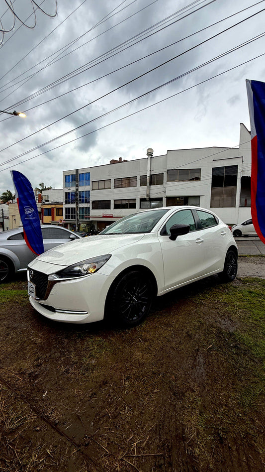 MAZDA 2 CARBON EDITION 1.5 2022 AUTOMÁTICO