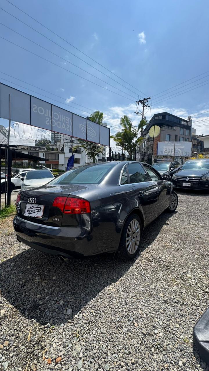 AUDI A4 1.8 2008 AUTOMÁTICO