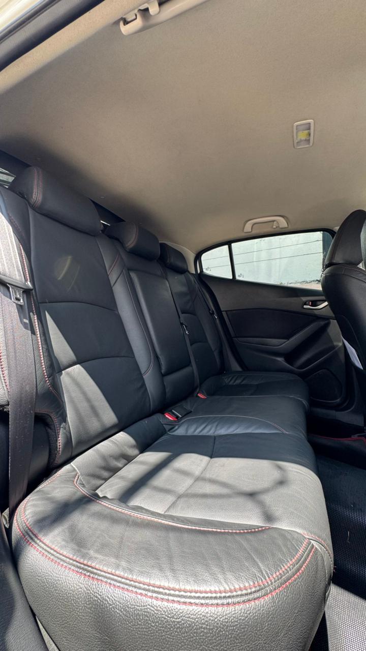 MAZDA 3 TOURING  2.0 SPORT 2017 AUTOMÁTICO