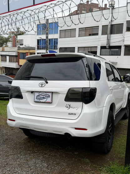 TOYOTA FORTUNER SR5 GASOLINA 4x2 2014 AUTOMÁTICA