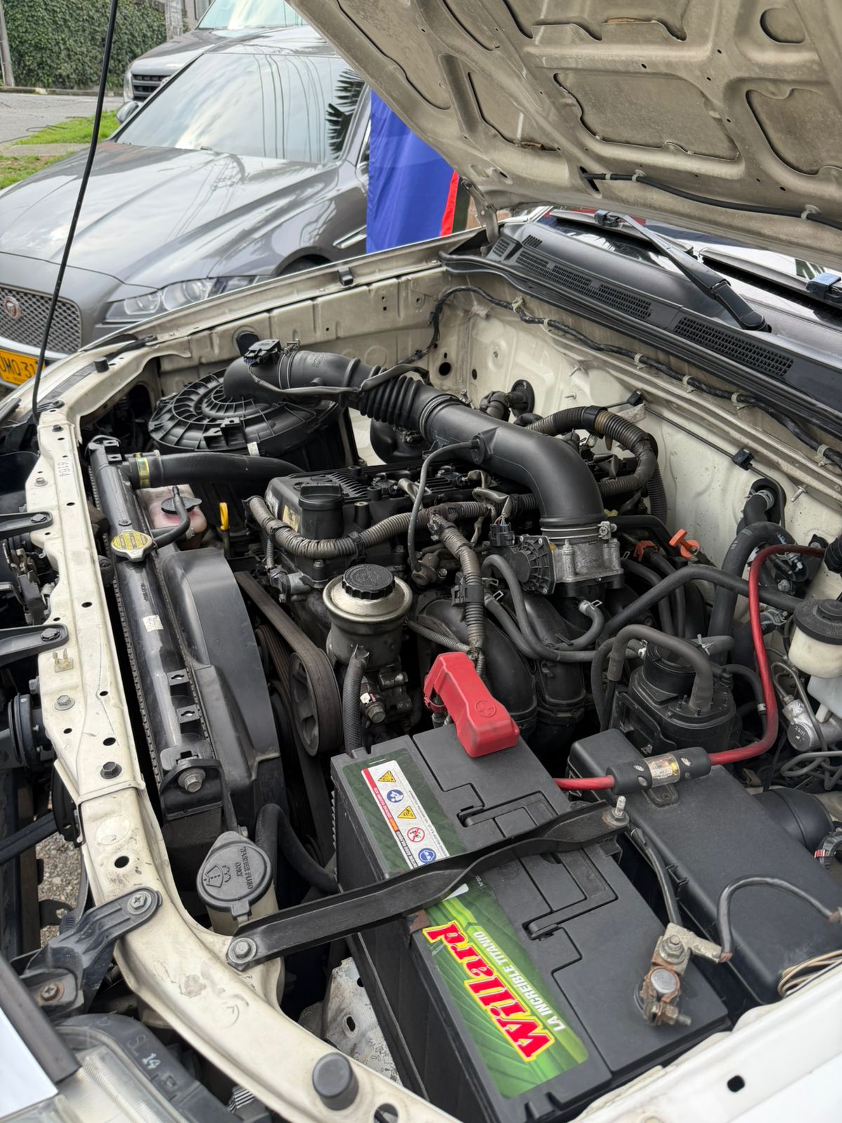 TOYOTA FORTUNER SR5 GASOLINA 4x2 2014 AUTOMÁTICA