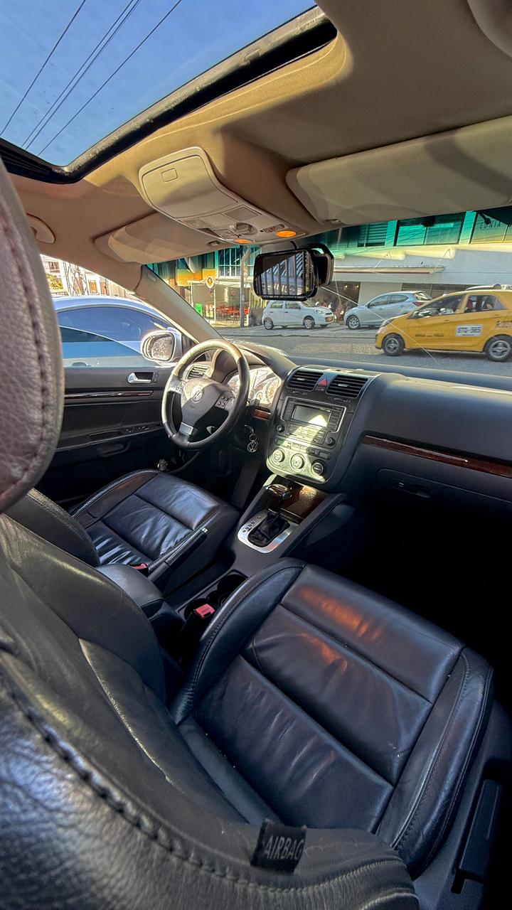 VOLKSWAGEN BORA EXCLUSIVE 2.5 2008 AUTOMÁTICO