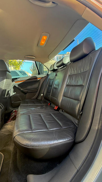 VOLKSWAGEN BORA EXCLUSIVE 2.5 2008 AUTOMÁTICO