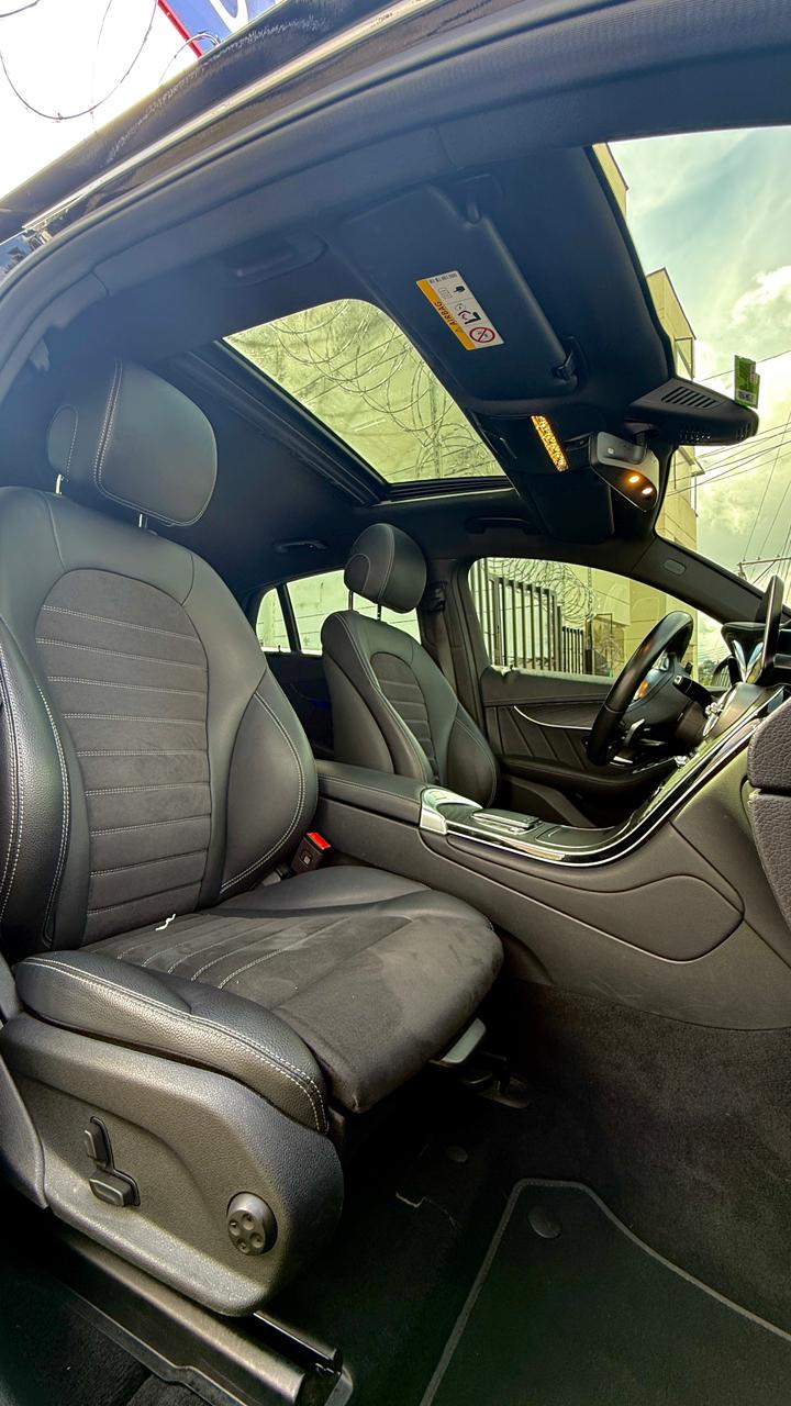 MERCEDES BENZ GLC300E 4 MATIC HÍBRIDA 2.0 TURBO PAQUETE AMG 2023 AUTOMÁTICA