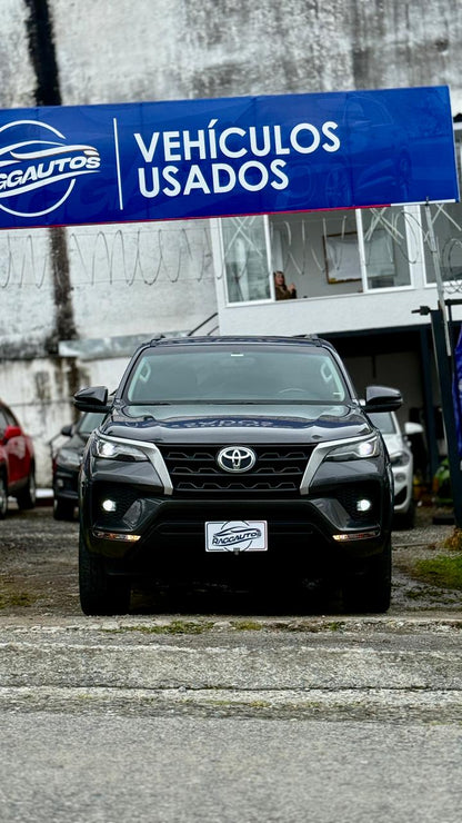 TOYOTA FORTUNER SR 2.4 TURBO 4x2 DIESEL 2024 AUTOMÁTICA
