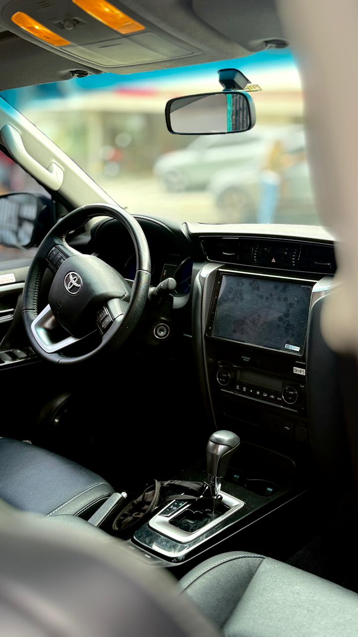 TOYOTA FORTUNER SR 2.4 TURBO 4x2 DIESEL 2024 AUTOMÁTICA