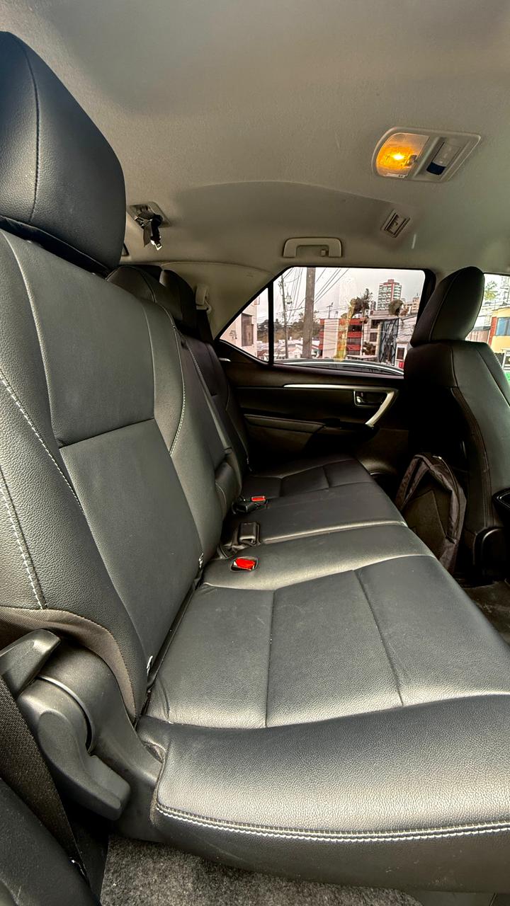 TOYOTA FORTUNER SR 2.4 TURBO 4x2 DIESEL 2024 AUTOMÁTICA