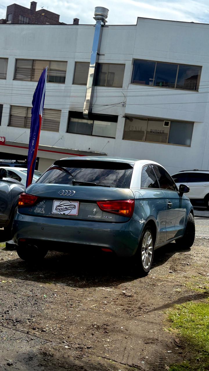 AUDI A1 SPORTBACK 1.4 TURBO 2012 AUTOMÁTICA