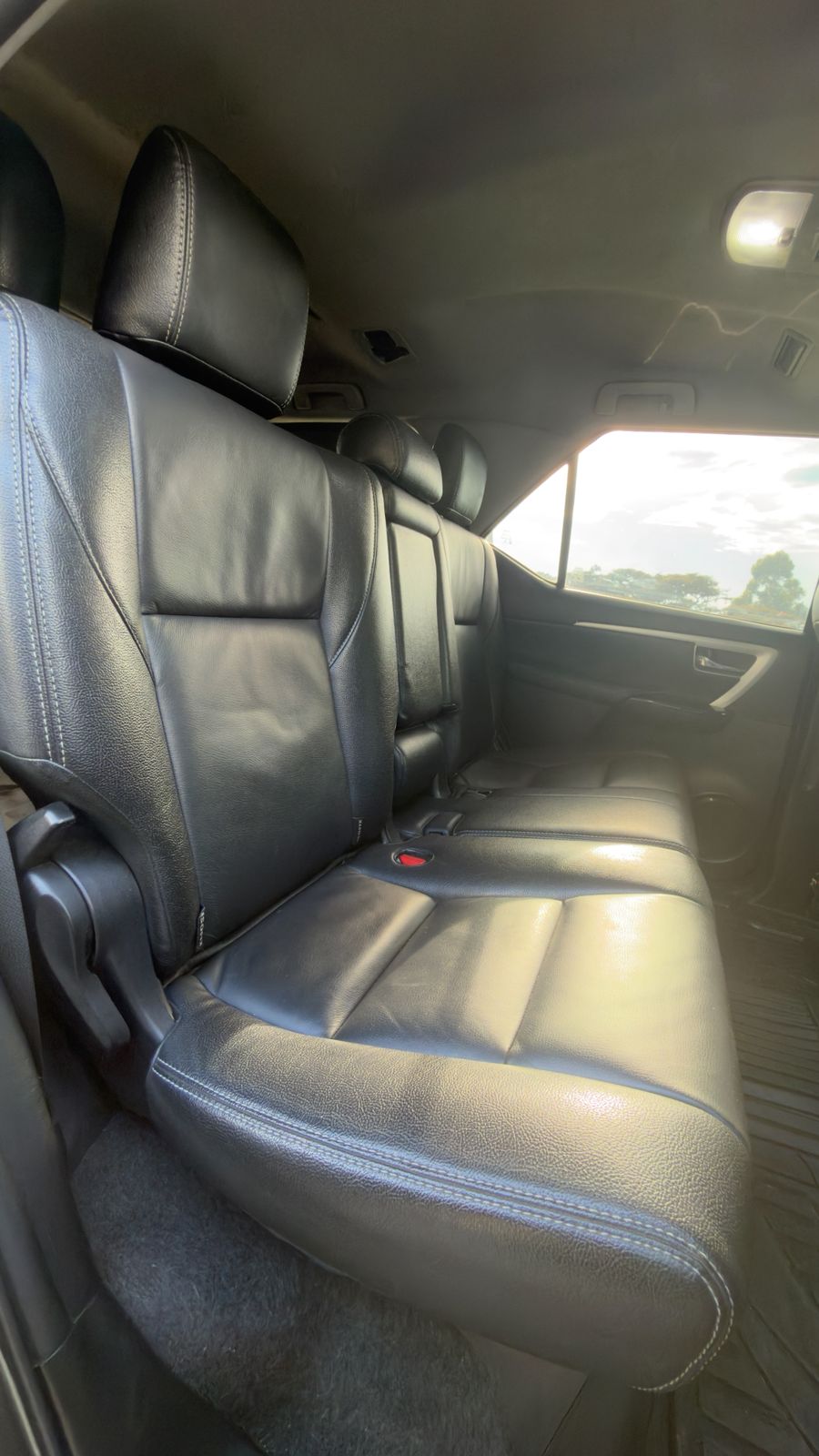 TOYOTA FORTUNER 2.4 DIESEL 4x2 2019 AUTOMÁTICA