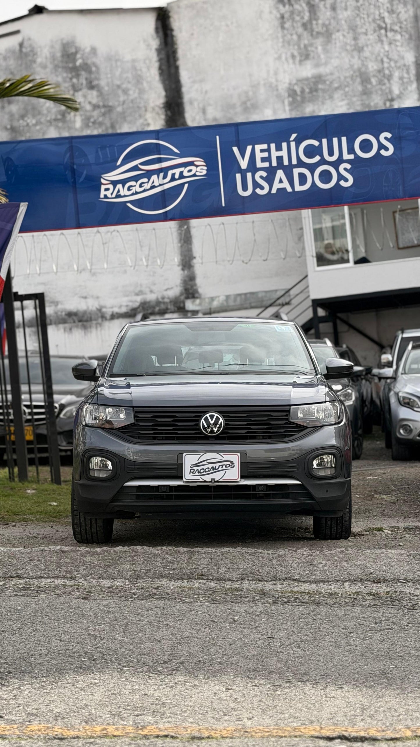 VOLKSWAGEN T-CROSS TRENDLINE 1.0 TSI 2022 AUTOMÁTICA