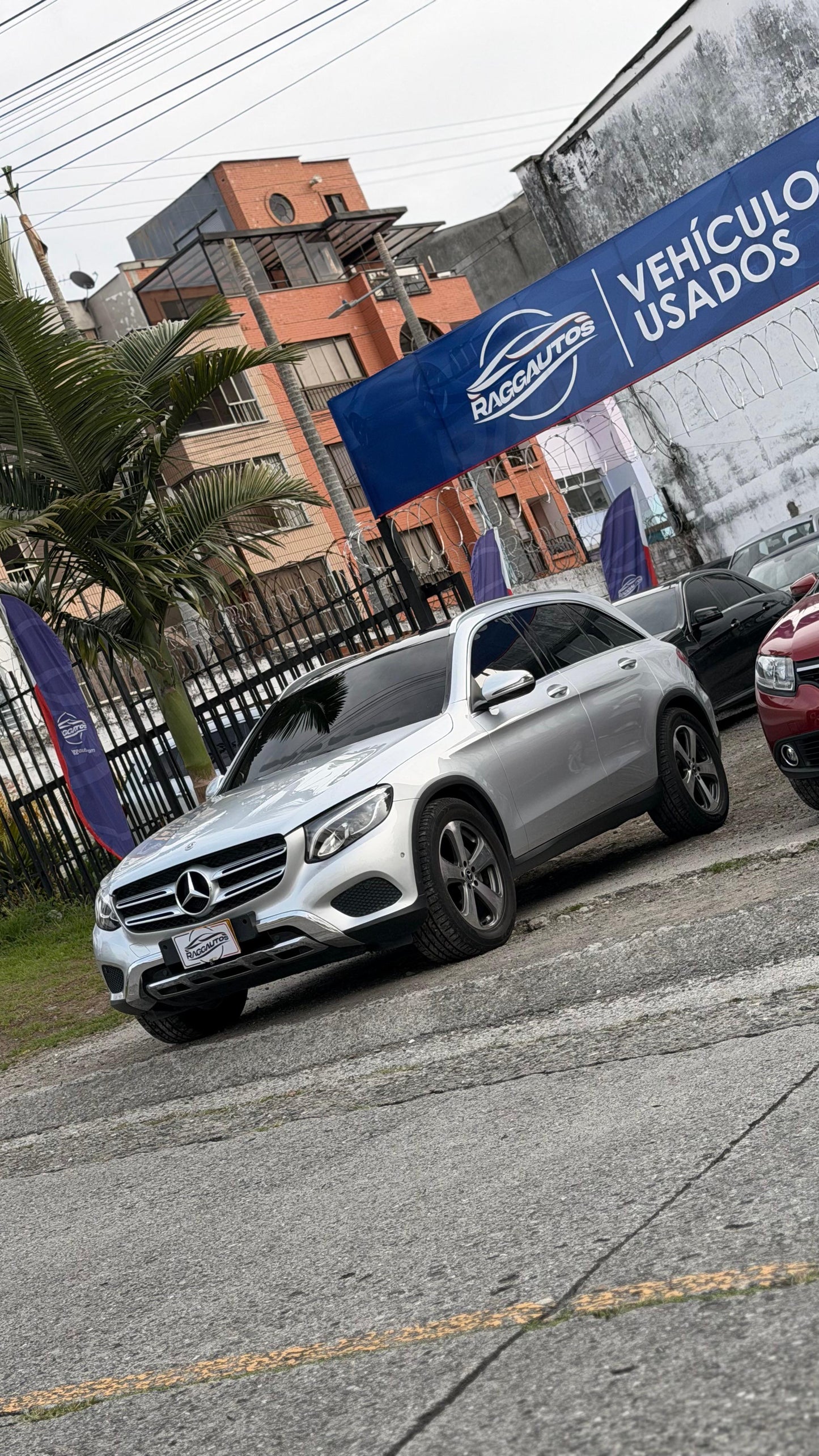 MERCEDES BENZ GLC220 2.2 TURBO DIESEL 4MATIC 2018 AUTOMÁTICA