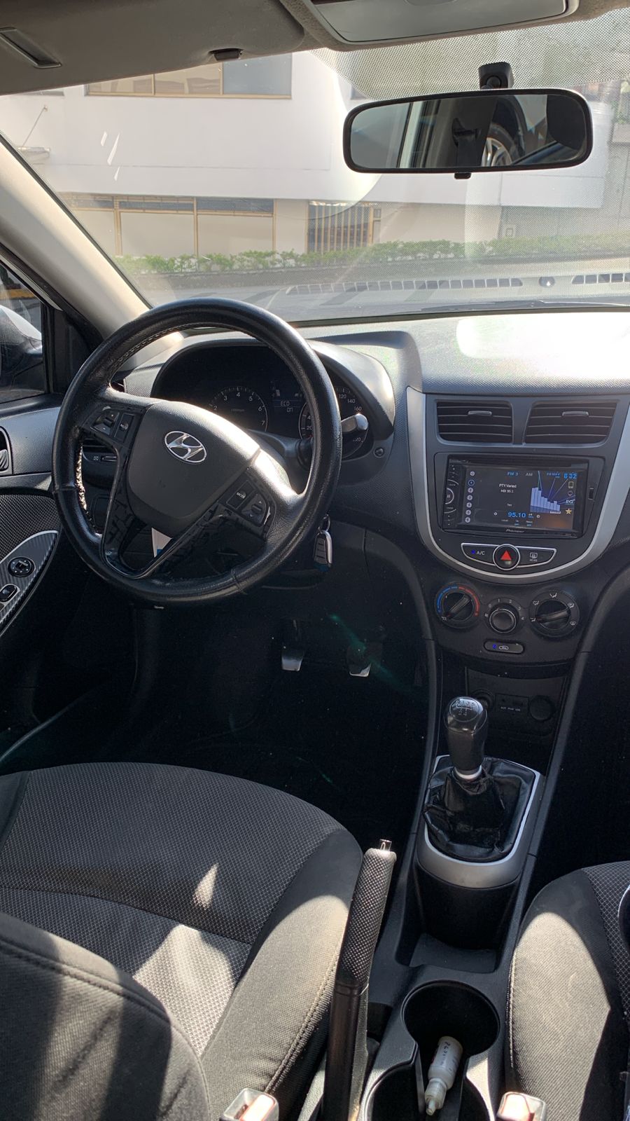 HYUNDAI i25 ACCENT GL 1.4 2012 MECÁNICO