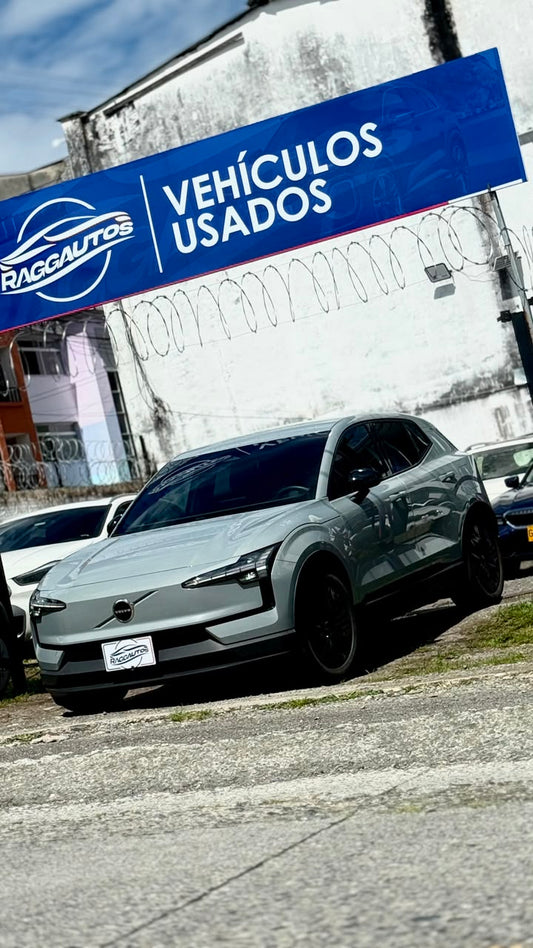 VOLVO EX30 CORE E60 2025 AUTOMÁTICA