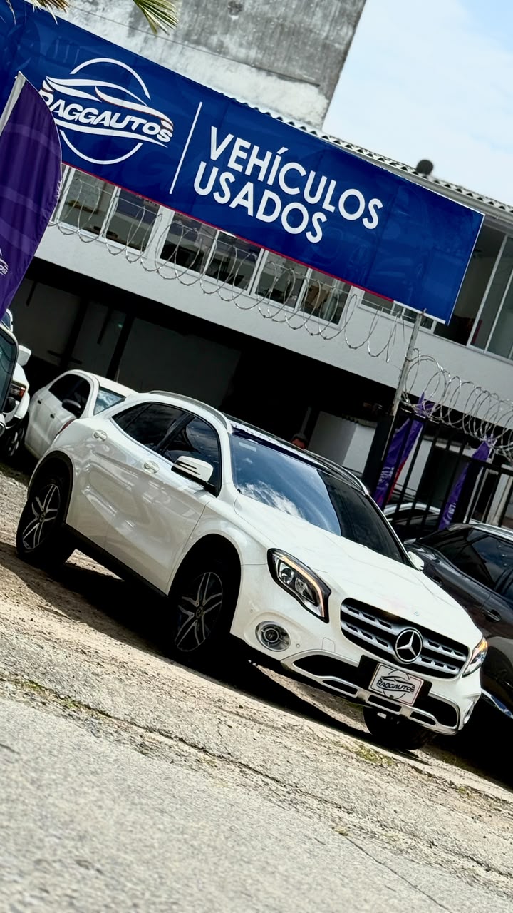 MERCEDES BENZ GLA200 1.6 TURBO 2020 AUTOMÁTICA