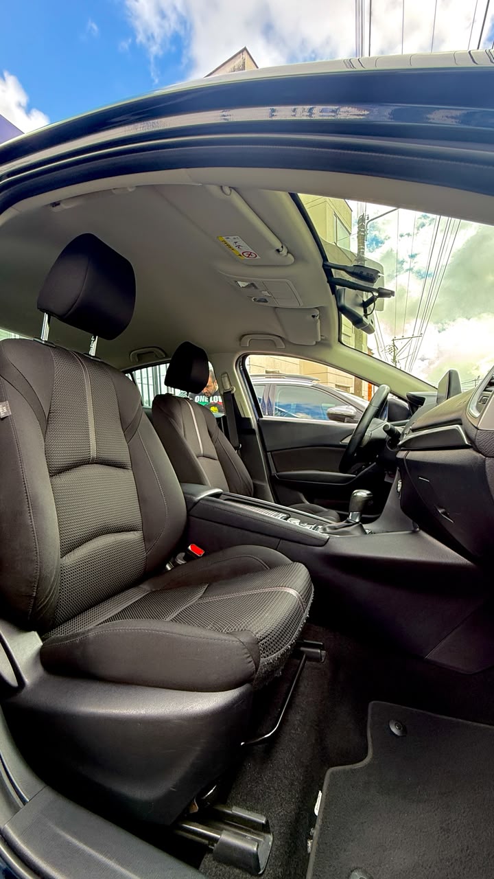 MAZDA 3 TOURING 2.0 2017 AUTOMÁTICO