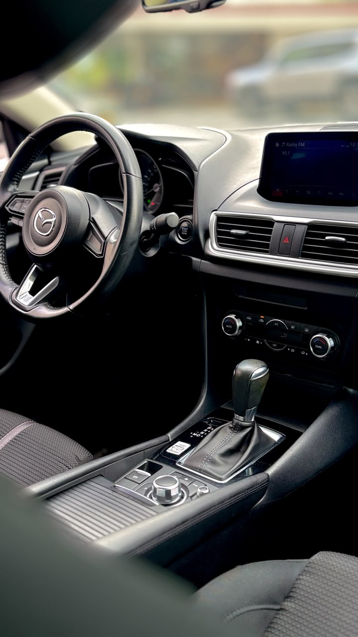 MAZDA 3 TOURING 2.0 2017 AUTOMÁTICO