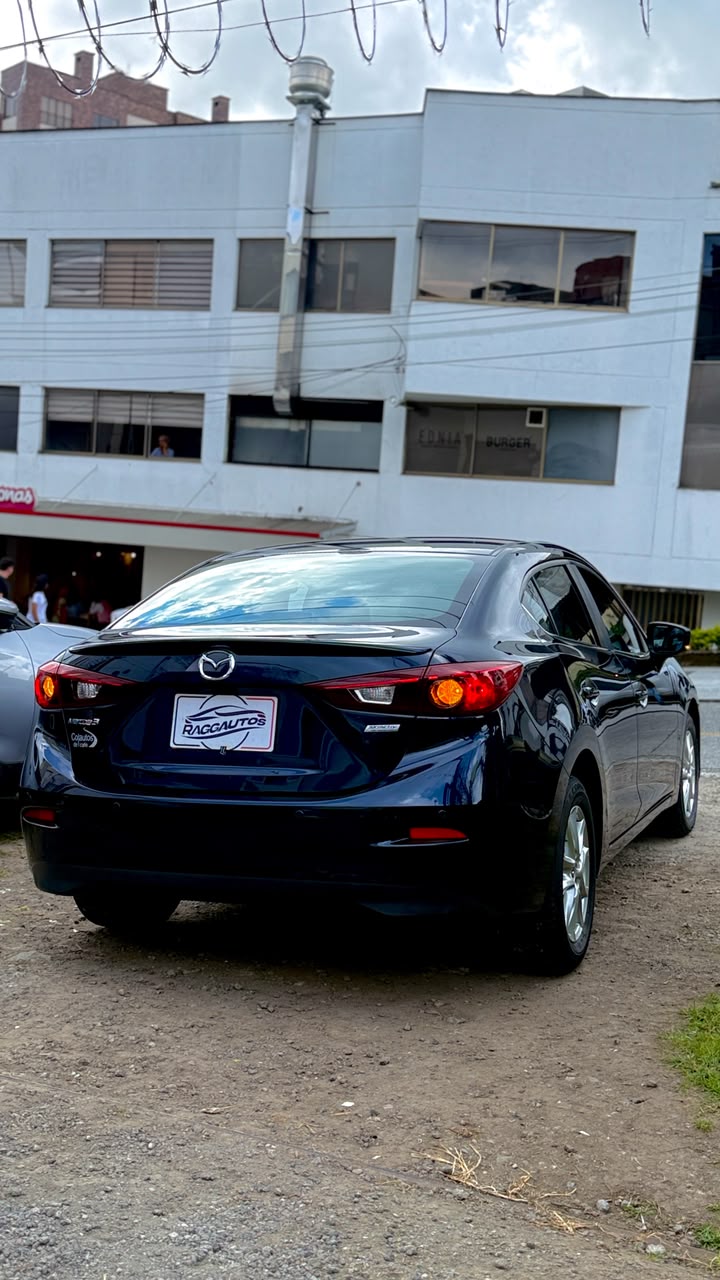 MAZDA 3 TOURING 2.0 2017 AUTOMÁTICO