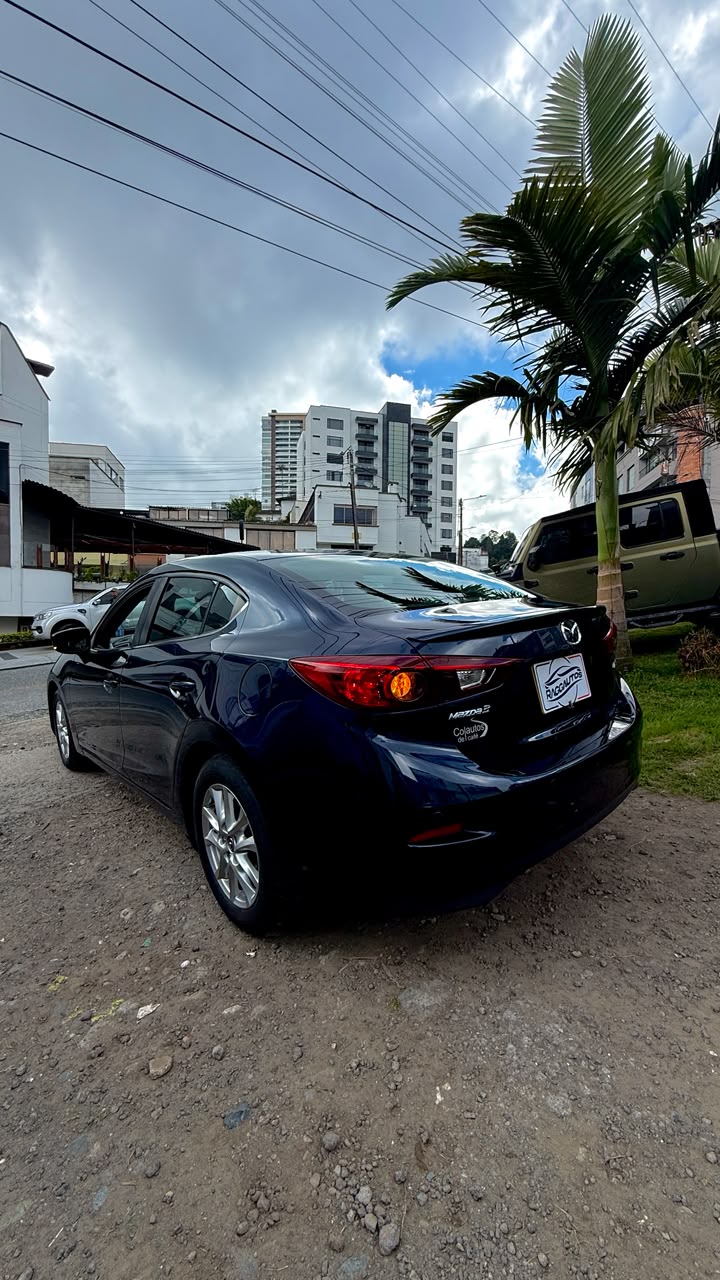 MAZDA 3 TOURING 2.0 2017 AUTOMÁTICO