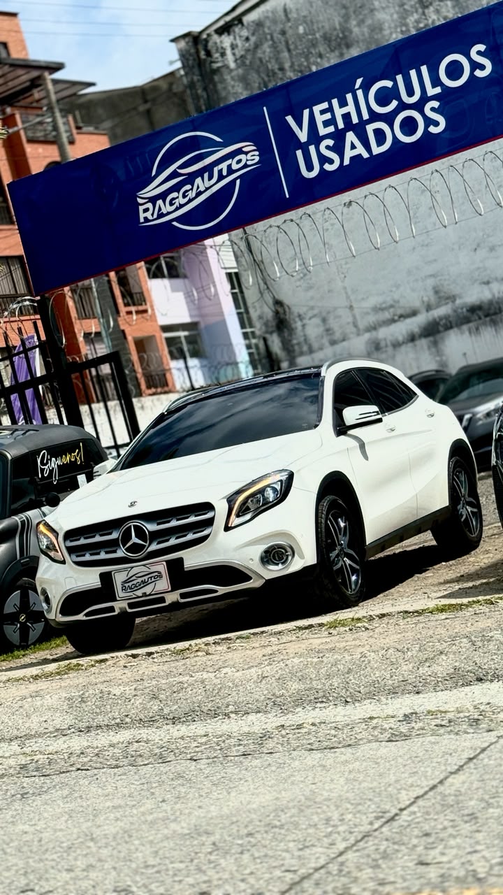 MERCEDES BENZ GLA200 1.6 TURBO 2020 AUTOMÁTICA