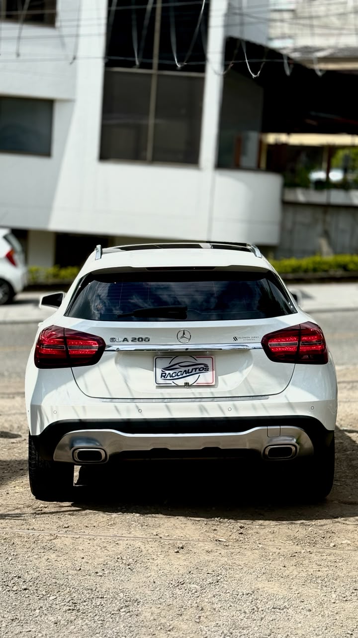 MERCEDES BENZ GLA200 1.6 TURBO 2020 AUTOMÁTICA