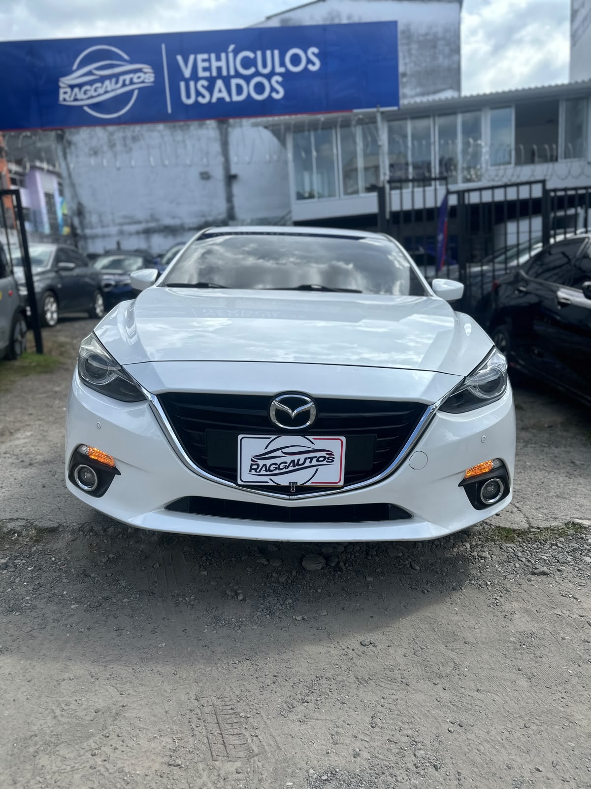 MAZDA 3 GRAND TOURING 2.0 2016 AUTOMÁTICO