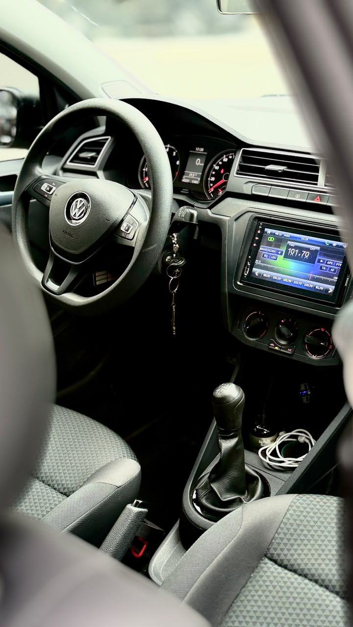 VOLKSWAGEN GOL TRENDLINE 1.6 2019 MECÁNICO