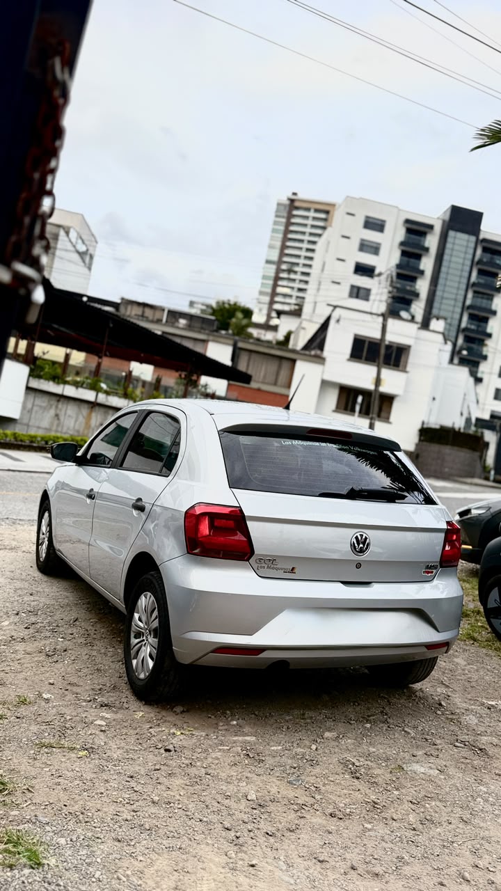 VOLKSWAGEN GOL TRENDLINE 1.6 2019 MECÁNICO
