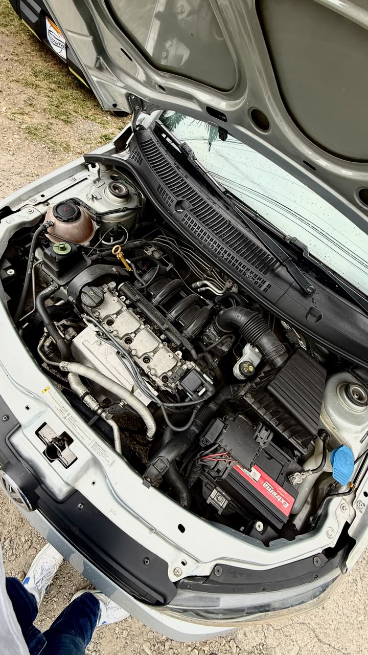 VOLKSWAGEN GOL TRENDLINE 1.6 2019 MECÁNICO