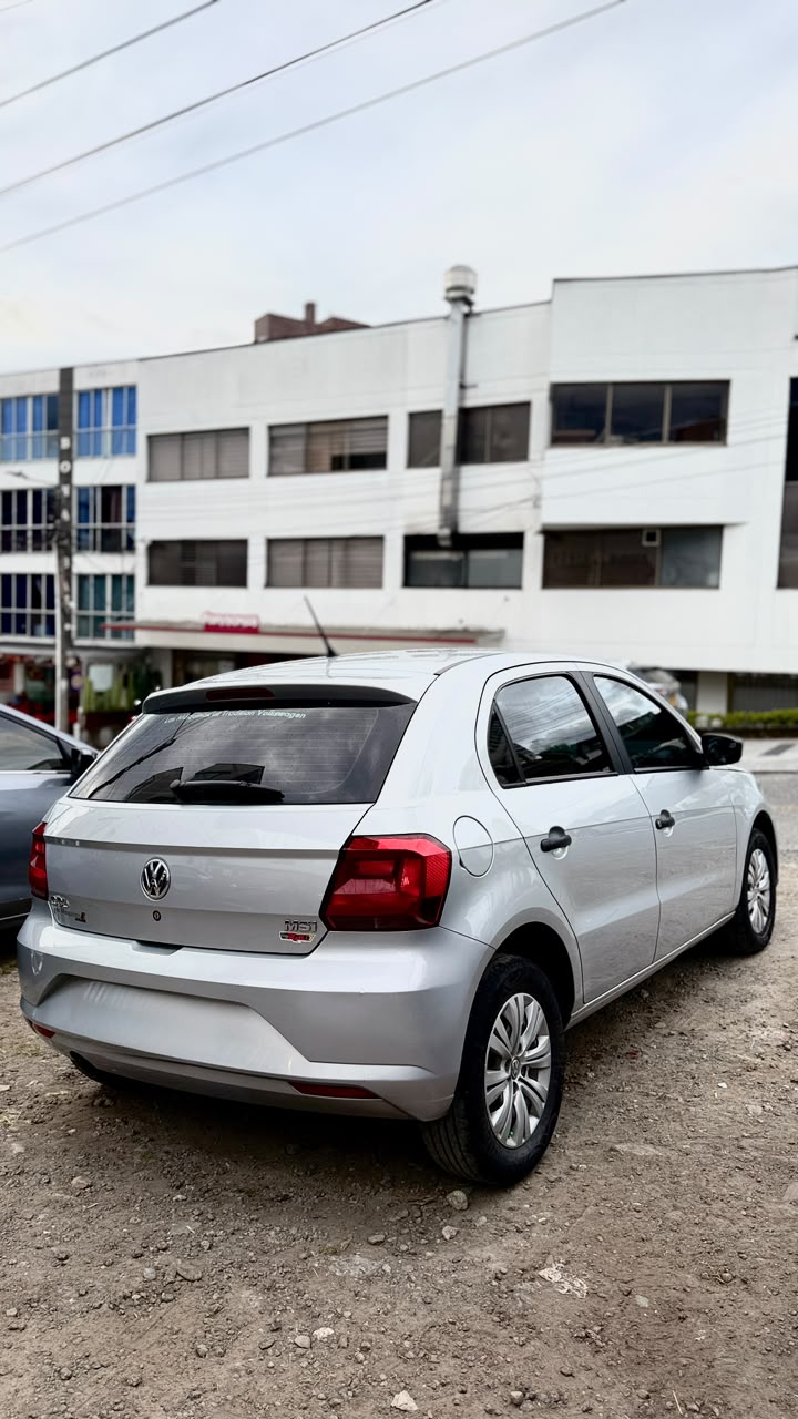 VOLKSWAGEN GOL TRENDLINE 1.6 2019 MECÁNICO